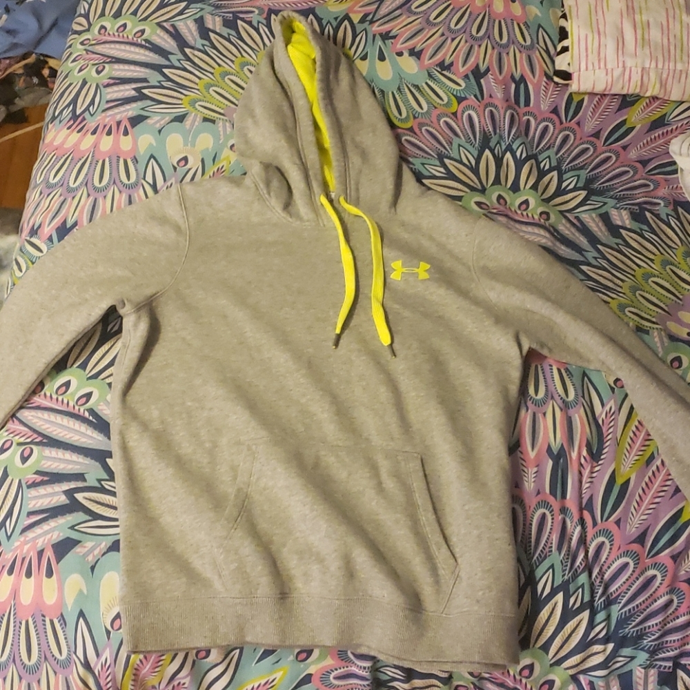 Underarmour Sweatshirt